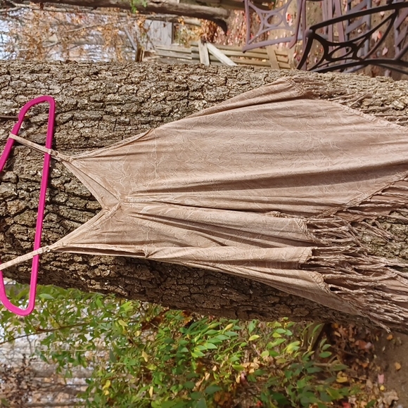 Mimi fringe top. - Picture 2 of 4